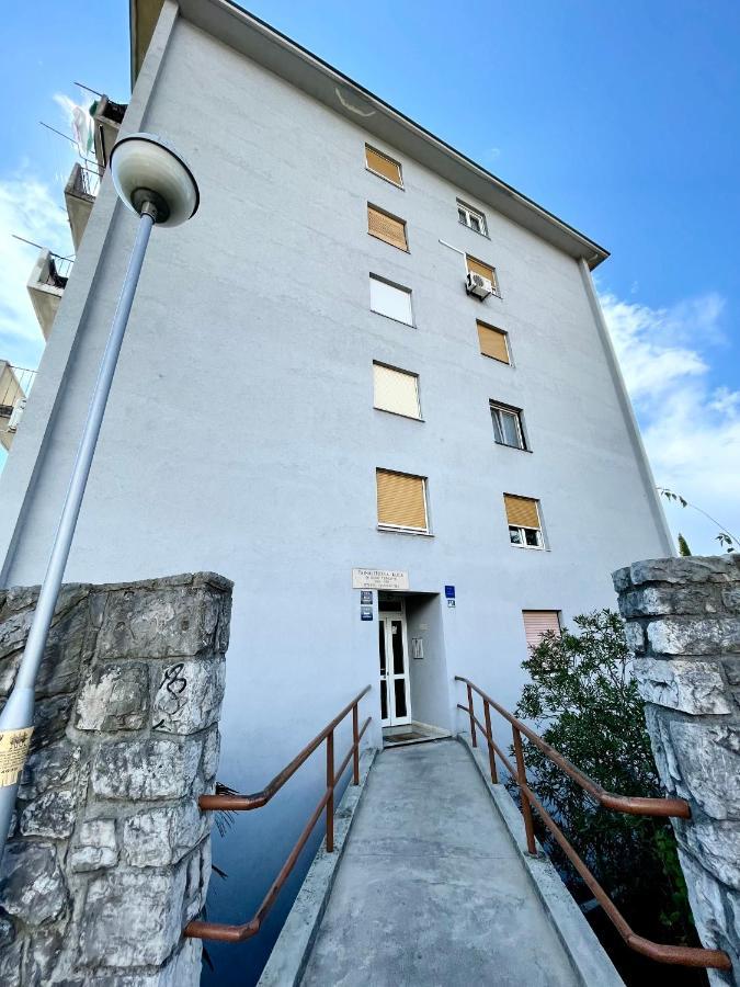 Port Apartment Rijeka Exterior photo